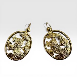 Boucle d'oreille motif fleur