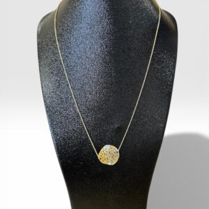 chaine fine avec motif cercle filagramme