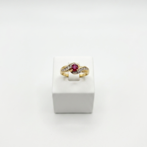 Bague rubis et zirconium
