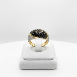 Bague (diamant noir )