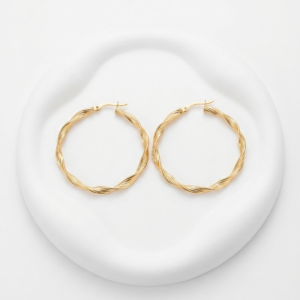 Boucle d'oreille torsade